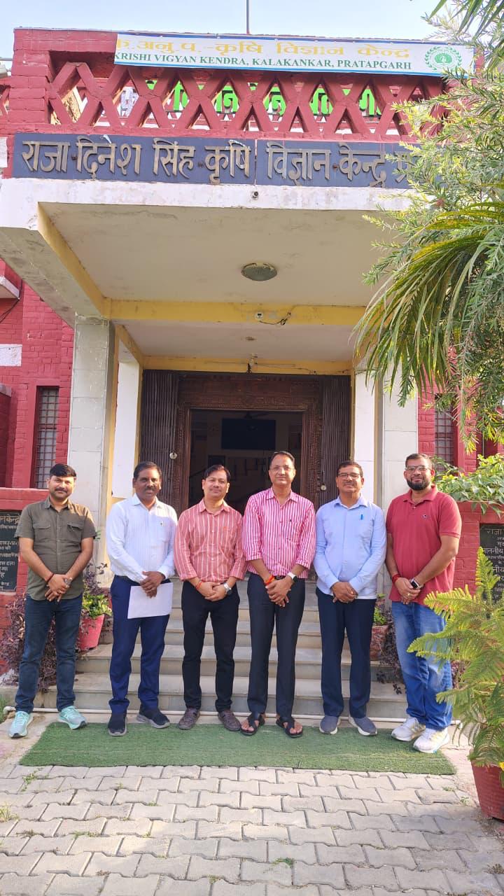 स्नातकोत्तर महाविद्यालय पट्टी, प्रतापगढ़ के साथ आज दो महत्वपूर्ण संस्थानों ने एमओयू पर हस्ताक्षर किए।